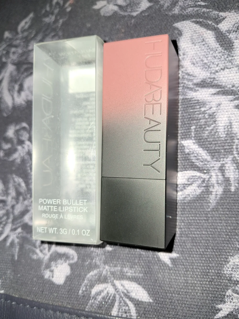 HUDA BEAUTY Power Bullet Matte Lipstick — Graduation Day
